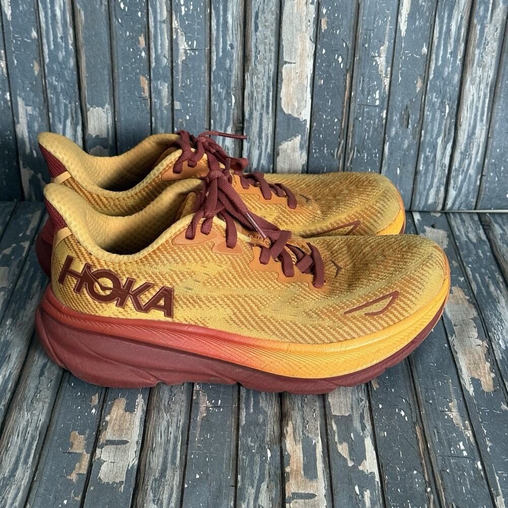 Hoka One One Clifton 9 Amber Haze Sherbet Women's Running Shoes 1127896-AHSH 6B